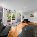Lavish 3-Bed With Wraparound Balcony And Pool