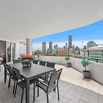 Lavish 3-Bed With Wraparound Balcony And Pool